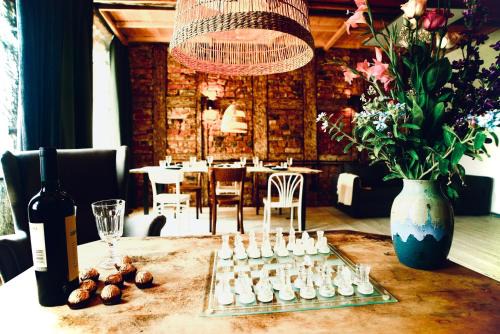 Pasym Apartment | Cozy Lake View Loft with Private Beach in Pasym