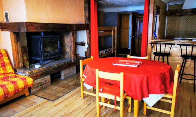 Briancon Apartment | Cozy Loft with Mountain Views and Family-Friendly Amenities
