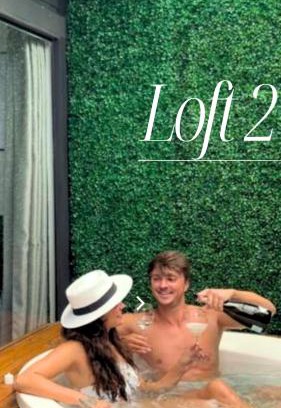 Mariscal Apartment | Cozy Loft with Hot Tub in Mariscal for Romantic Getaways
