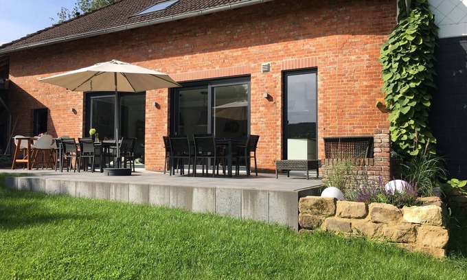 Bad Muender am Deister House | LOFTHOF: Modern XXL Retreat with Billiards and Pool
