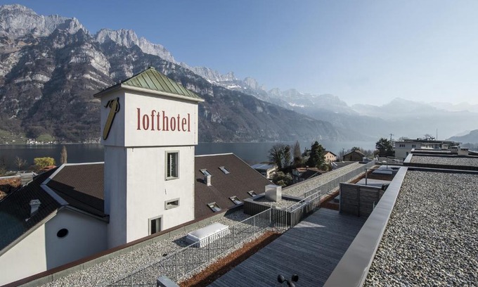Murg Hotel | Discover Lofthotel Walensee: Pet-Friendly Retreat with Hot Tub