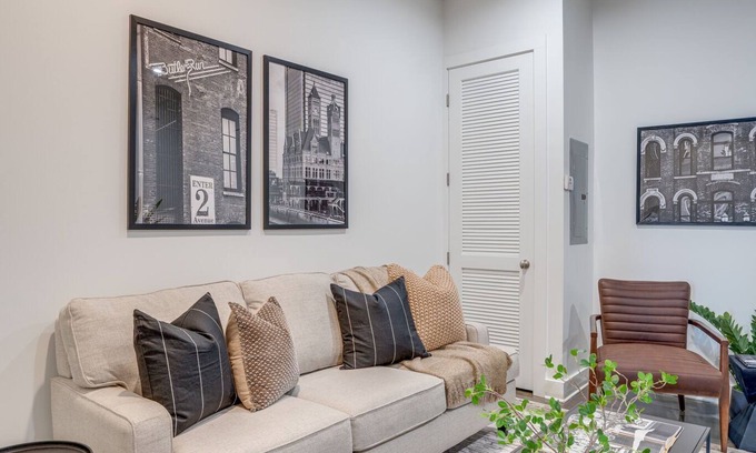 Midtown House | Modern Lofts At 30th - Minutes From Broadway & Great Amenities