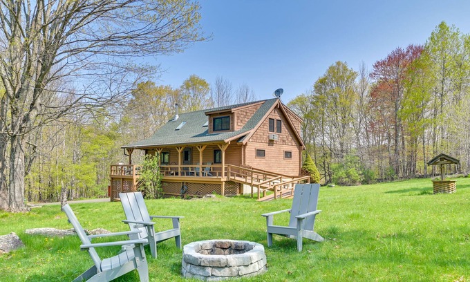 Denver Cabin | Cozy Log Cabin: 9 Mi to Plattekill & Belleayre Mtn