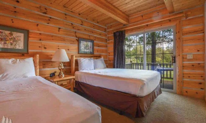 Lewiston Cabin | Experience the Cozy Log Cabin Dream for Family Getaways