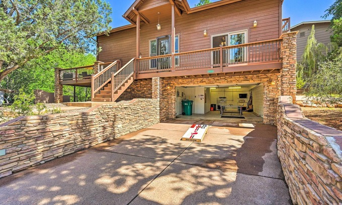 Payson Cabin | Idyllic Log Cabin in Payson with Mountain & Creek Views