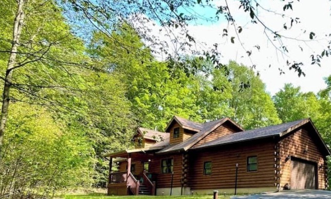 Riverside Estates Cabin | Cozy Log Cabin with Fire Pit, Hot Tub & Top-Rated Comfort