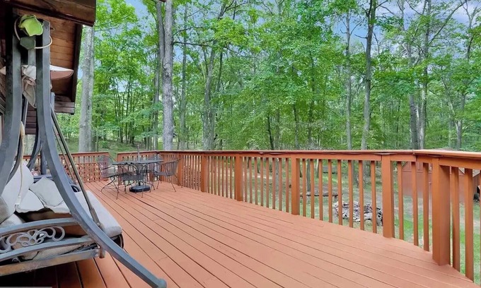 Great Cacapon Cabin | Cozy Log Cabin with Hot Tub, Deck & WiFi for Your Stay