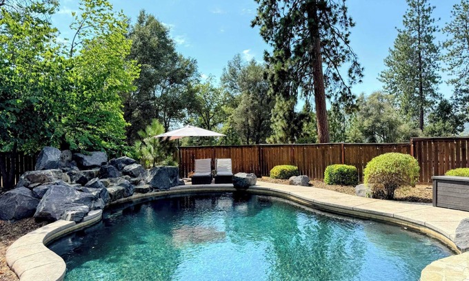 Coarsegold House | Inviting Log Cabin with Pool, Spa & Game Room for 20