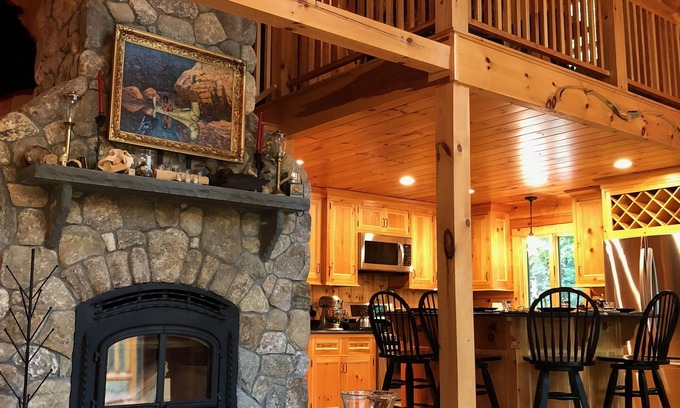 Campton Hollow Cabin | Enchanting Log Home Near White Mountains & Lakes Region