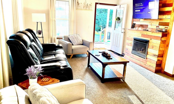 Logan House | Discover Logan, Ohio: Ideal Stay in Hocking Hills