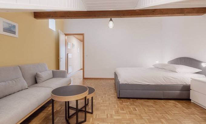 Estavayer-le-Lac Apartment | Logement au Centre D'estavayer-le-lac