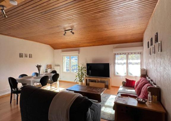 Sauto Apartment | Scenic Stay with Panoramic Views Just 10 Min from Slopes