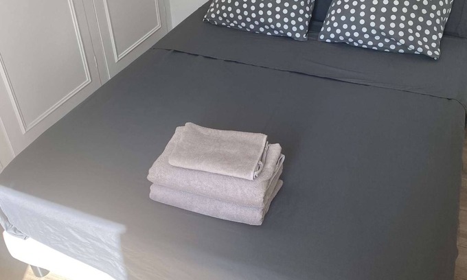 Republique–Point-du-Jour Apartment | Conveniently Located Hotel Near Shops in Boulogne Billancourt