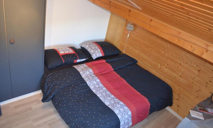 Granges House | Independent Floor Stay with Ocean View and Spa Amenities