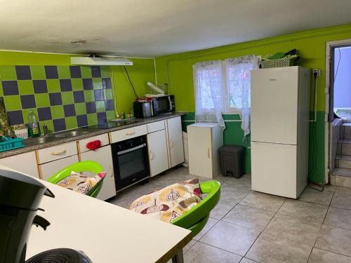 Belle-Eglise Apartment | Cozy Independent Entrance with Garden and Kitchen Access