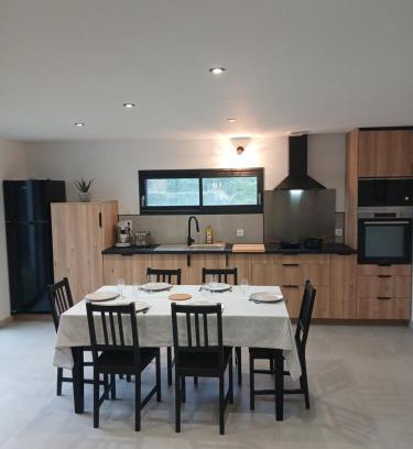 Saint-Gervais-en-Belin House | Logement indépendant proche circuit 24h Le Mans