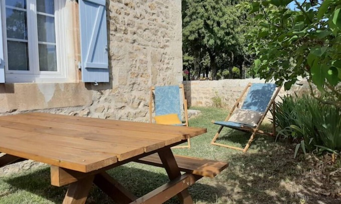 Bignoux House | Independent Stay with Garden Near Poitiers – Guest Rated 8.8