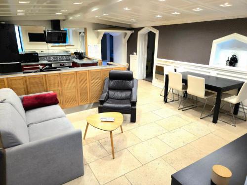 Hastings Apartment | Modern & Central Apartment in Caen – Pet and Child Friendly