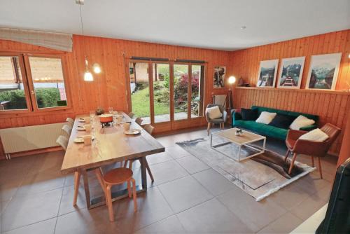Val d'Illiez Apartment | Spacious Retreat in the Heart of Val d'Illiez - 9/10 Rating