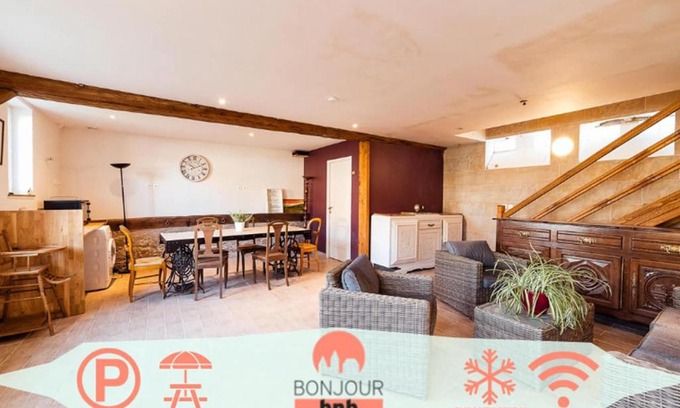 Bucheres Apartment | Tranquil Accommodations with Pool, Garden, and Parking
