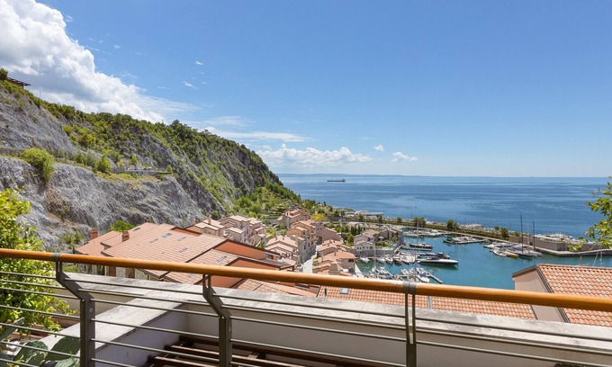 Portopiccolo Apartment | Oceanfront Living at Loggia sul mare - Portopiccolo Apartments
