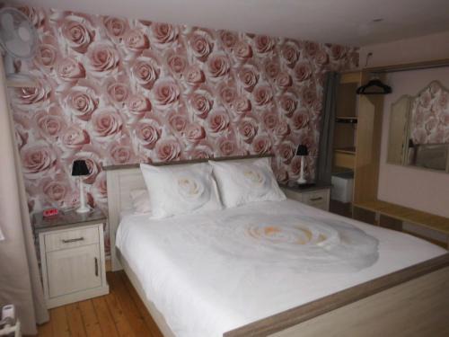 Heist House | Guest Rated: Logies 't Eenvoud with Comfort & Value