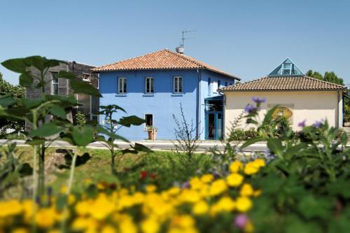 Samatan Hotel | Discover Comfort at Logis Au Canard Gourmand