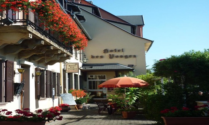 Obernai Hotel | Comfortable Stay at Hôtel des Vosges with Family-Friendly Amenities