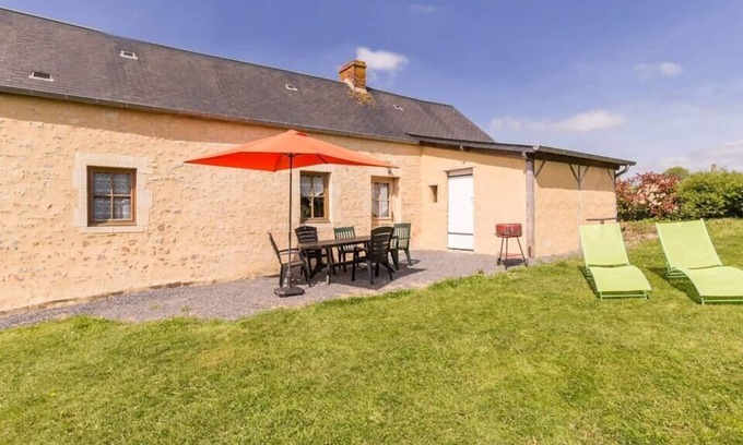 Agy House | Cozy Logis d'Agy by Melrose with Kitchen Amenities