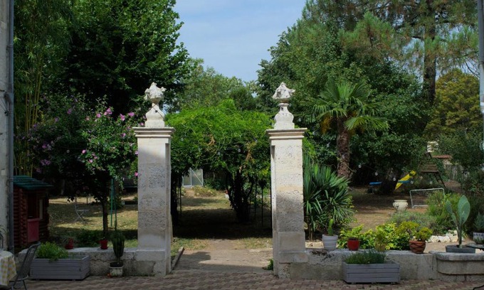 La Rochefoucauld Bed & Breakfast | Guest Rated 9.5: Family-Friendly Logis de Fornel Awaits