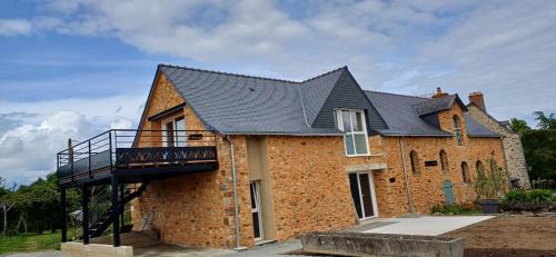 Ahuille Apartment | Discover Logis de la Provosterie: Family-Friendly Retreat