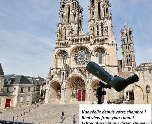 Laon Bed & Breakfast | Elegant Logis du Parvis: Stay by the Cathedral
