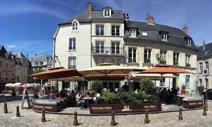 Laon Bed & Breakfast | Experience Comfort at Logis du Parvis - Guest Rated 9.4