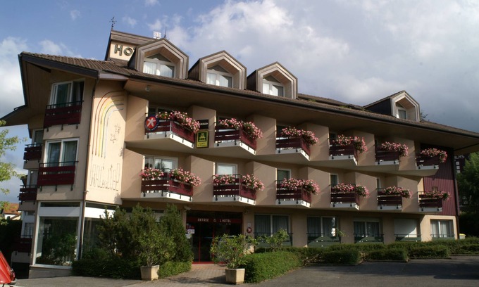 Thonon-les-Bains Hotel | Inviting Logis Hôtel Arc en Ciel: Pool, Spa & Family Friendly