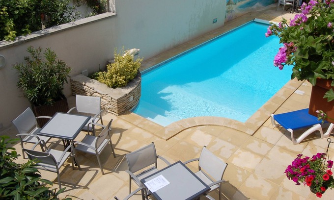 Mont d'Arene Hotel | Relaxing Stay at Logis Hôtel Au Tambour with Spa & Pool