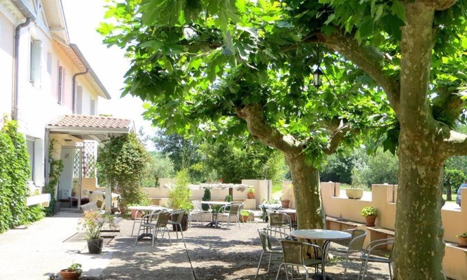 Prechacq-les-Bains Hotel | Pet-Friendly Logis Hôtel Le Clos Pité with Ocean Views