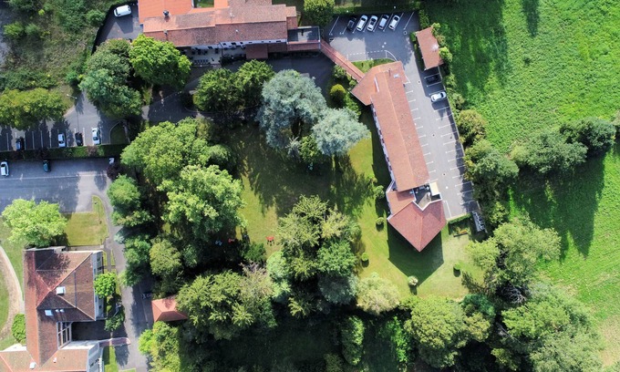 Thiers Hotel | Welcoming Clos St Eloi, The Originals Relais Hotel Awaits