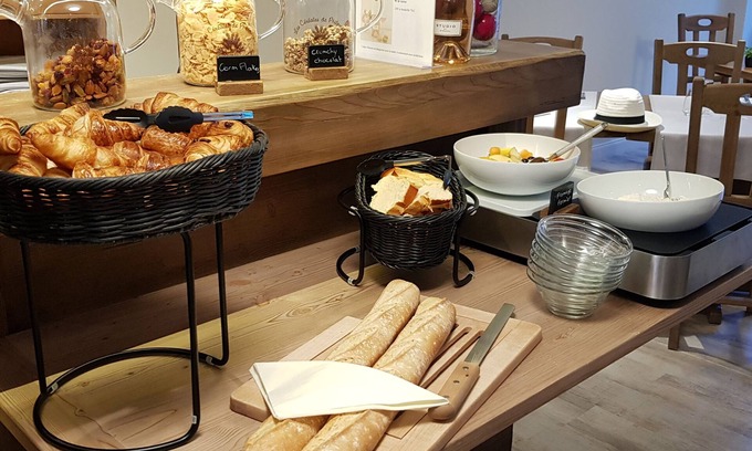 Magland Hotel | Discover Logis Hôtel le Relais du Mont Blanc - Rated 8.6/10