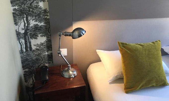 La Fleche Hotel | Discover Comfort at Logis Hôtel Le Vert Galant - Pet Friendly