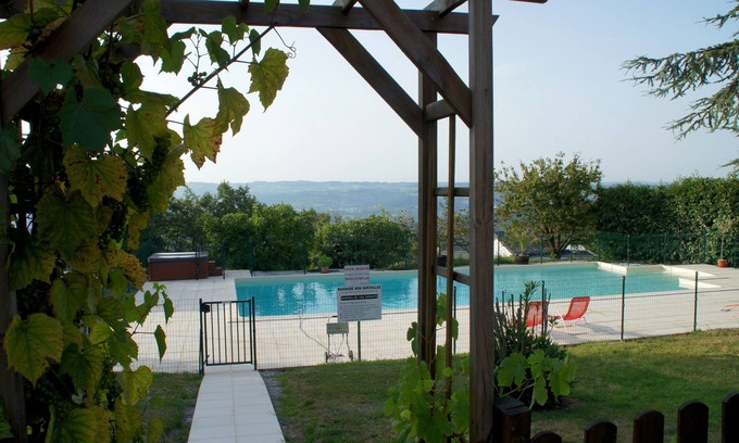 Cublac Hotel | Top-Rated Logis Hôtel - Les Collines with Pool and Spa