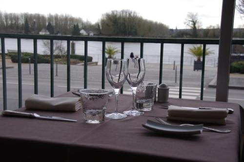 Rives-en-Seine Hotel | Cozy Logis Hôtel & Restaurant - Le Normandie Awaits You