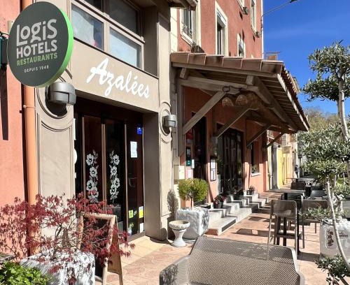 Tournon-sur-Rhone Hotel | Delightful Stay at Logis Hôtel Restaurant Azalées