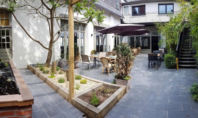 Le Cateau-Cambresis Hotel | Relaxing Stay at Logis Hostellerie Du Marche with Spa & Dining