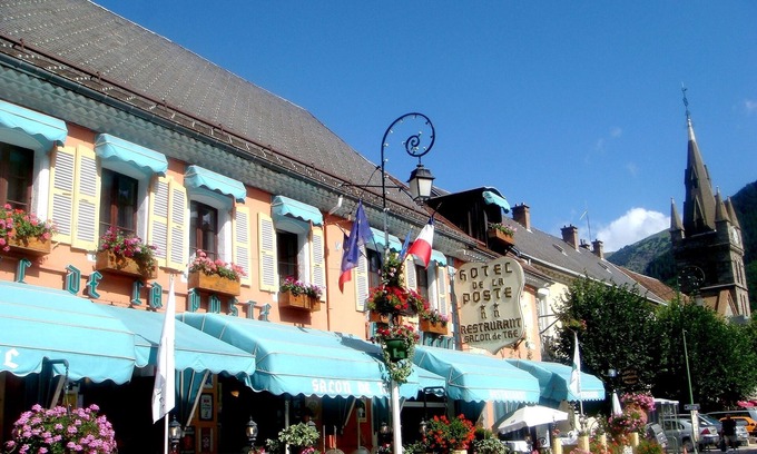Corps Hotel | Discover Logis Hotel De La Poste: Family-Friendly Retreat