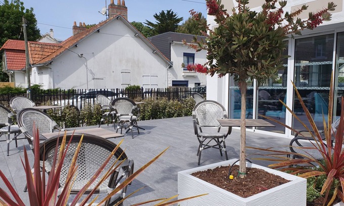 La Baule-Escoublac Hotel | Discover Logis Hotel La Closerie: Eco-Friendly Retreat