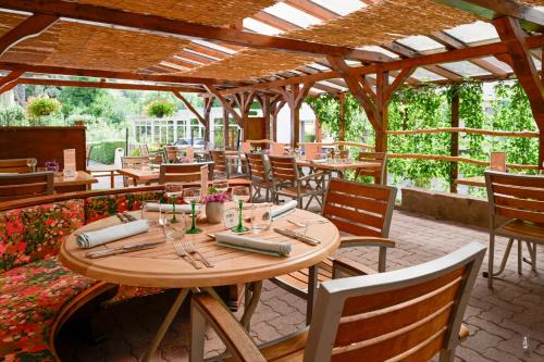 Lapoutroie Hotel | Inviting Logis Hotel Restaurant Le Faudé: Family & Pet Friendly