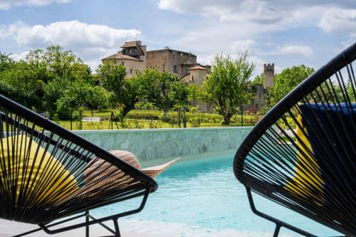 Larressingle Hotel | Relax at Logis L'Auberge de Larressingle with Spa & Pool
