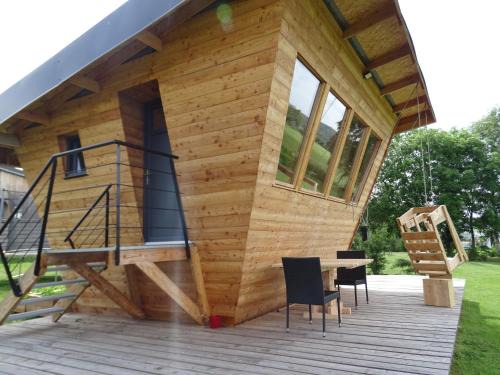 Vernines Bed & Breakfast | Discover LOGIS LAS CROZAS La Poupe: Pet-Friendly Oceanfront Stay