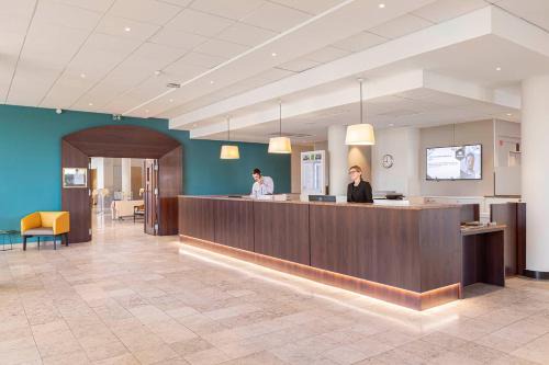 Saint-Maurice-de-Beynost Hotel | Discover Logis Lyon Est Porte de l'Ain with Pool & Dining