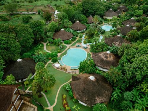 Ambaro Hotel | Premier Loharano Lodge with Ocean Views & Private Beach